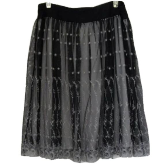 New York & Company Mesh Overlay Embroidered Skirt Anna Sui Vibes - Picture 1 of 3